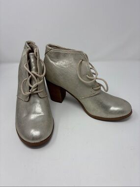 Toms | Women's metallic Lace-Up Block Heel Ankle Boots 6.5